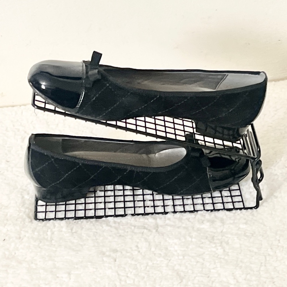 Elegant Black Loafers with Rounded Toe Sz 9